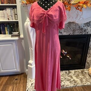 karin stevens Pink short Sleeves Sweetheart Neckline Dress is vintage rose print